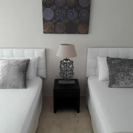 En Con Vistas Al Golf Apartment *